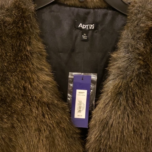 "New" Brown Faux Fur Vest - Picture 2 of 7